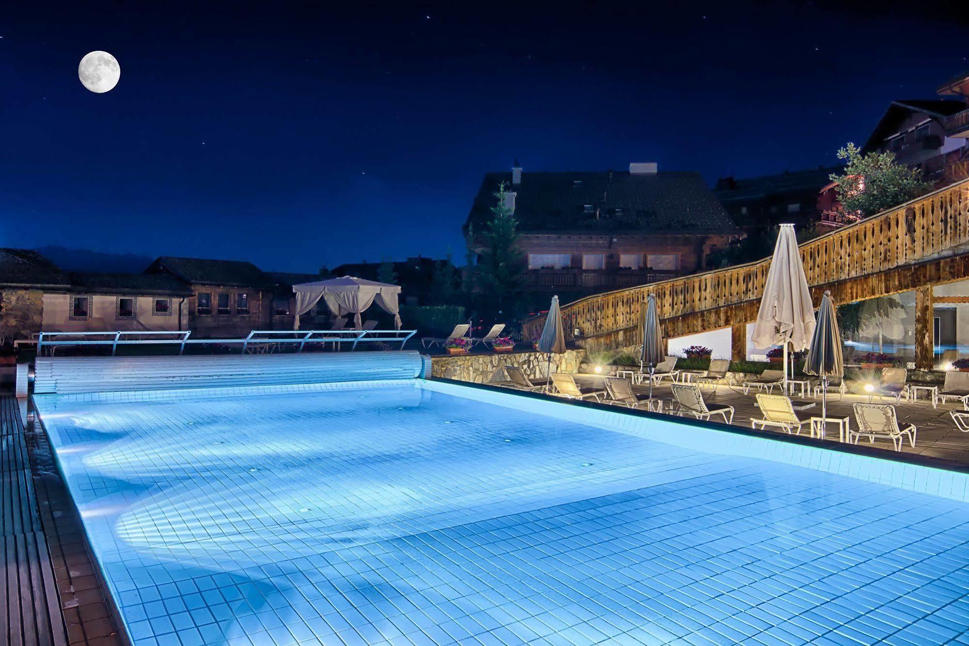 Hostellerie Du Pas De L'Ours "Relais Et Chateaux" Crans-Montana Ngoại thất bức ảnh